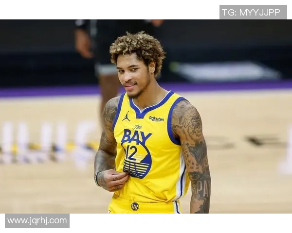 76人对阵黄蜂的精彩对决回顾与分析11月赛季亮点与球员表现 76人对阵黄蜂的精彩对决回顾与分析11月赛季亮点与球员表现